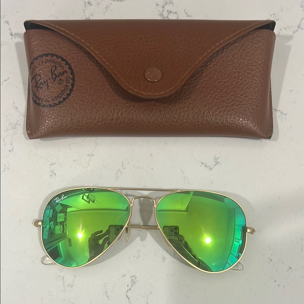 Ray-Ban Gold Aviator Sunglasses with Green Lenses